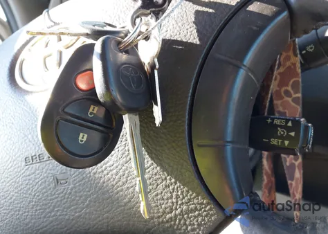 2009 Toyota Tacoma Base V6 z USA, uszkodzony, nr VIN 3TMLU42N49M025401